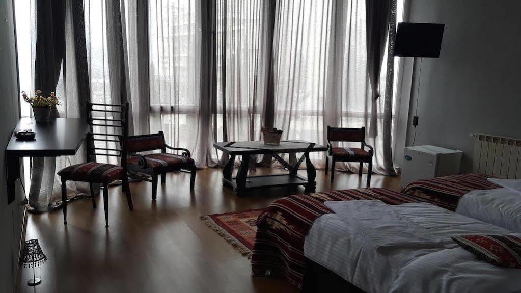 Alphabet Boutique Hotel Tiflis Exterior foto